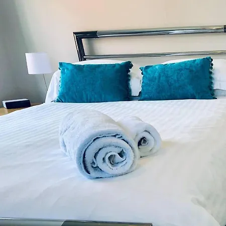 Apartment The Penthouse - 1 King Bed Sleeps 2 Ulverston