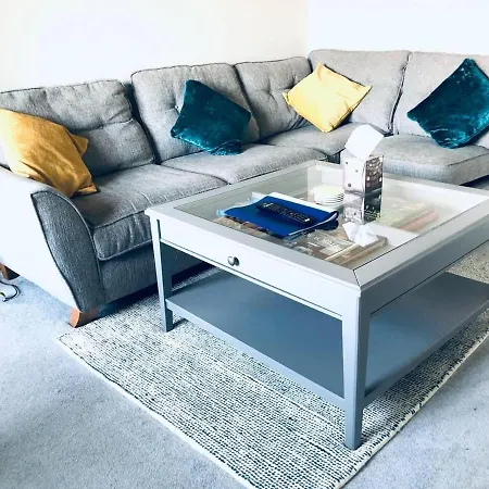 The Penthouse - 1 King Bed Sleeps 2 Apartment Ulverston